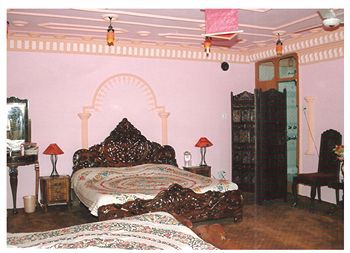 Hotel Zahgeer Continental Гулмарг Екстериор снимка
